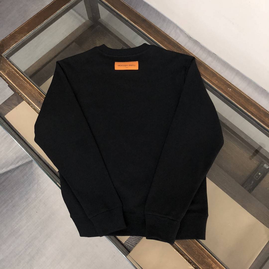 L0vis Vvtt0n 2023 new autumn and winter couples style round neck sweatshirt