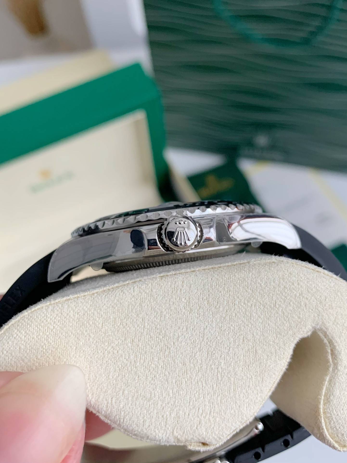 R01ex Yachting Celebrity Men’s Wristwatch Series，42mm