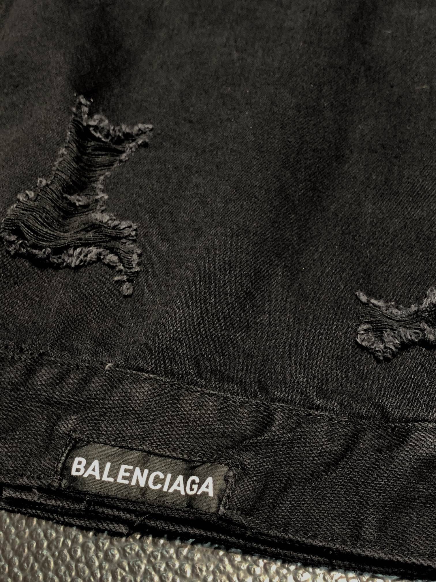 Ba1en*iaga  ripped denim jacket