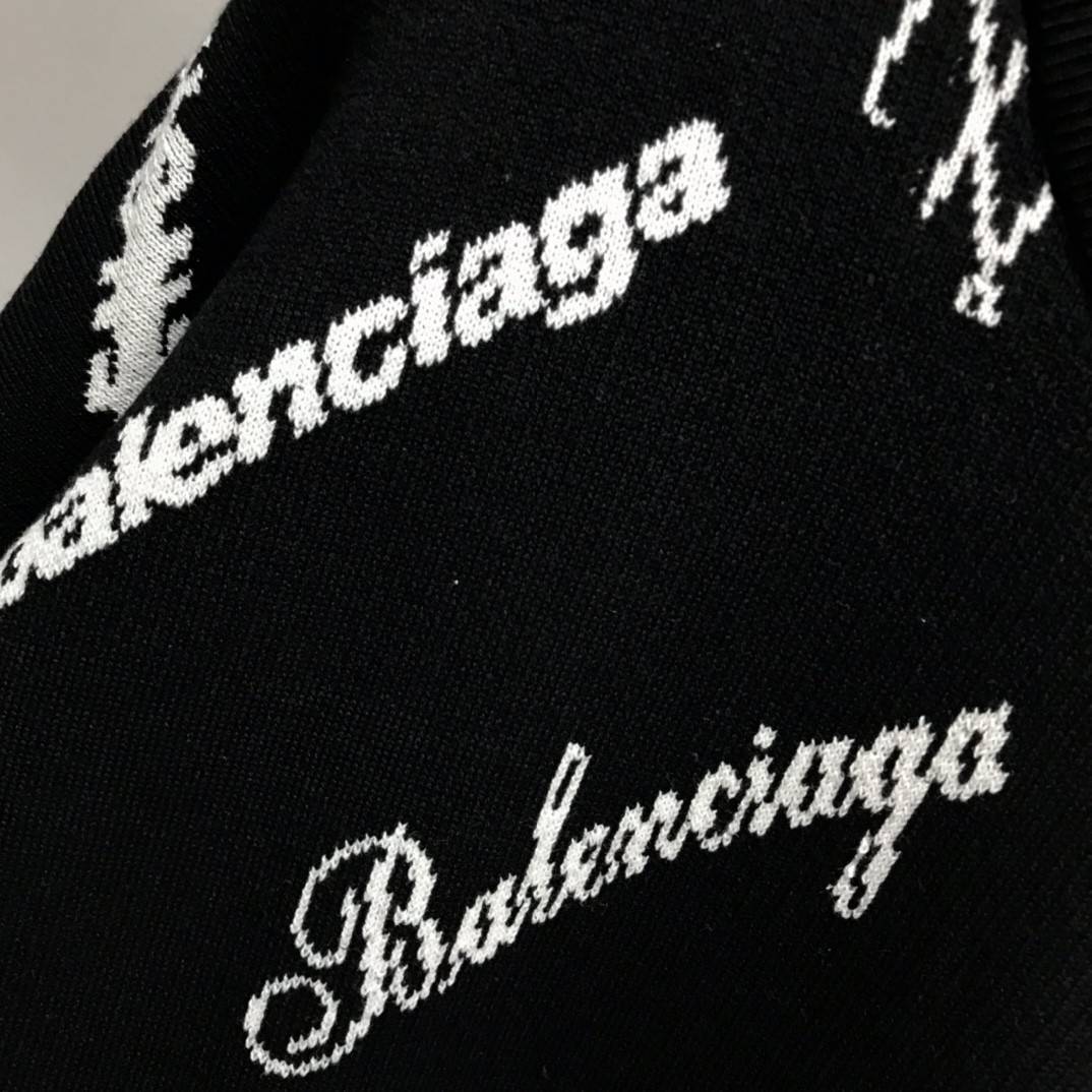 Ba1en*iaga letter sweater