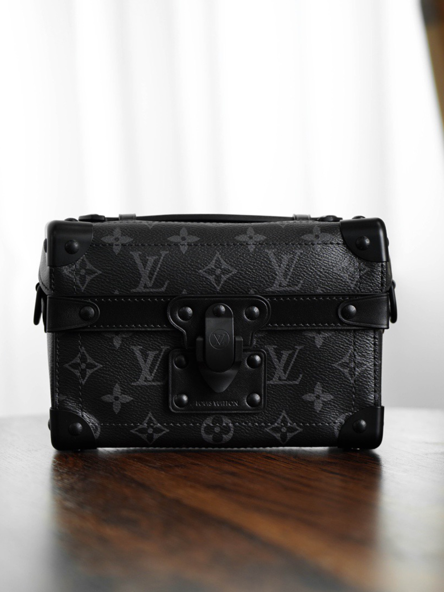 L*V SOUL TRUNK  15 x 7 x 19 cm