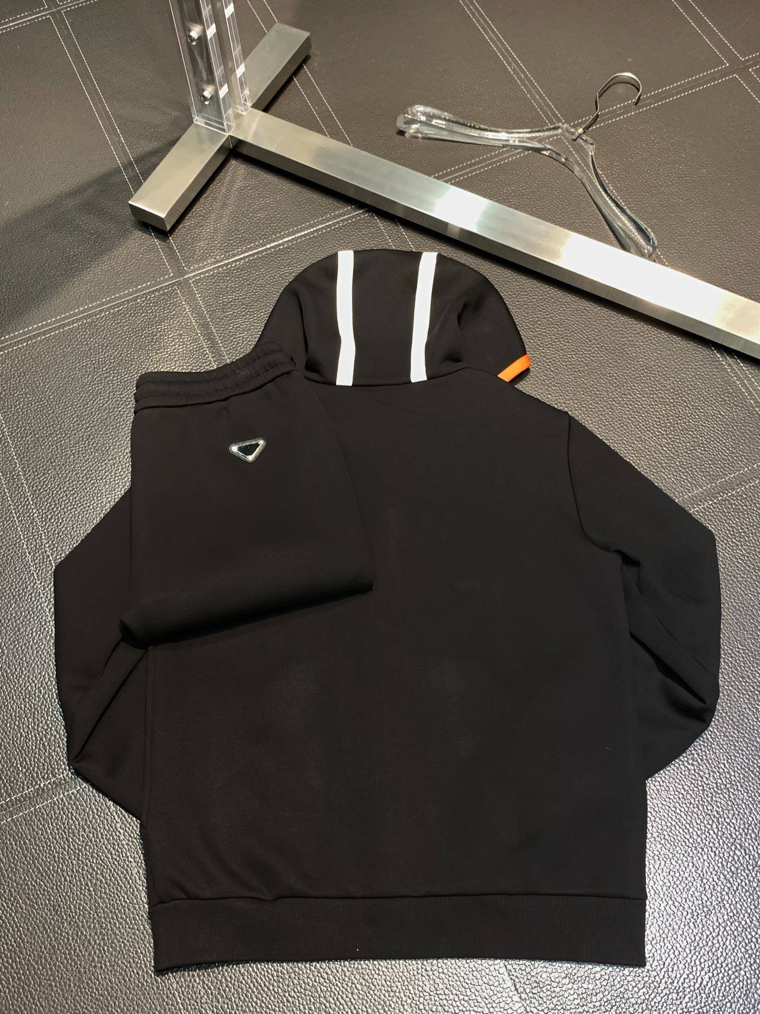 Pra*a jacket trouser suit