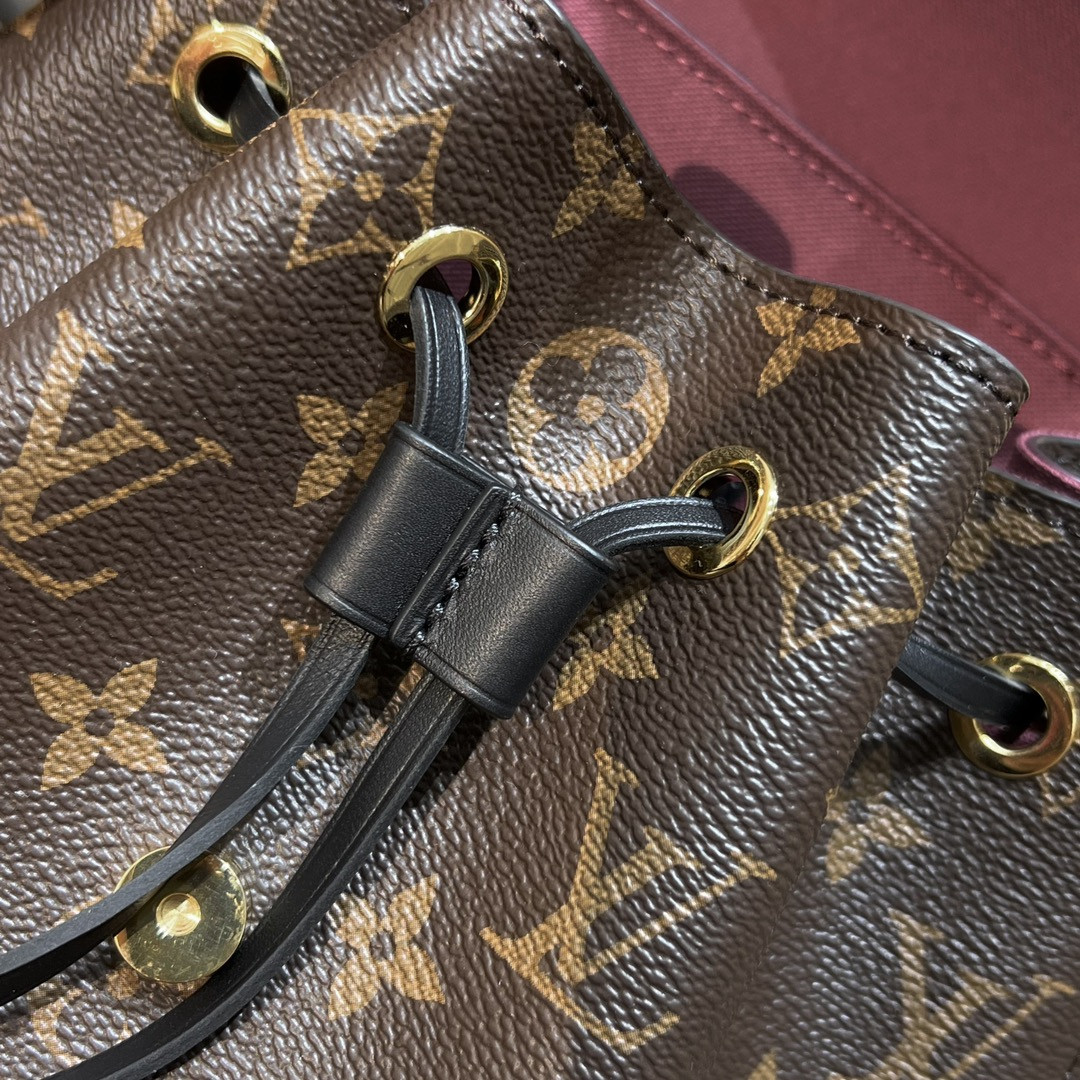 L0vis Vvtt0n Montsouris Bb Bag