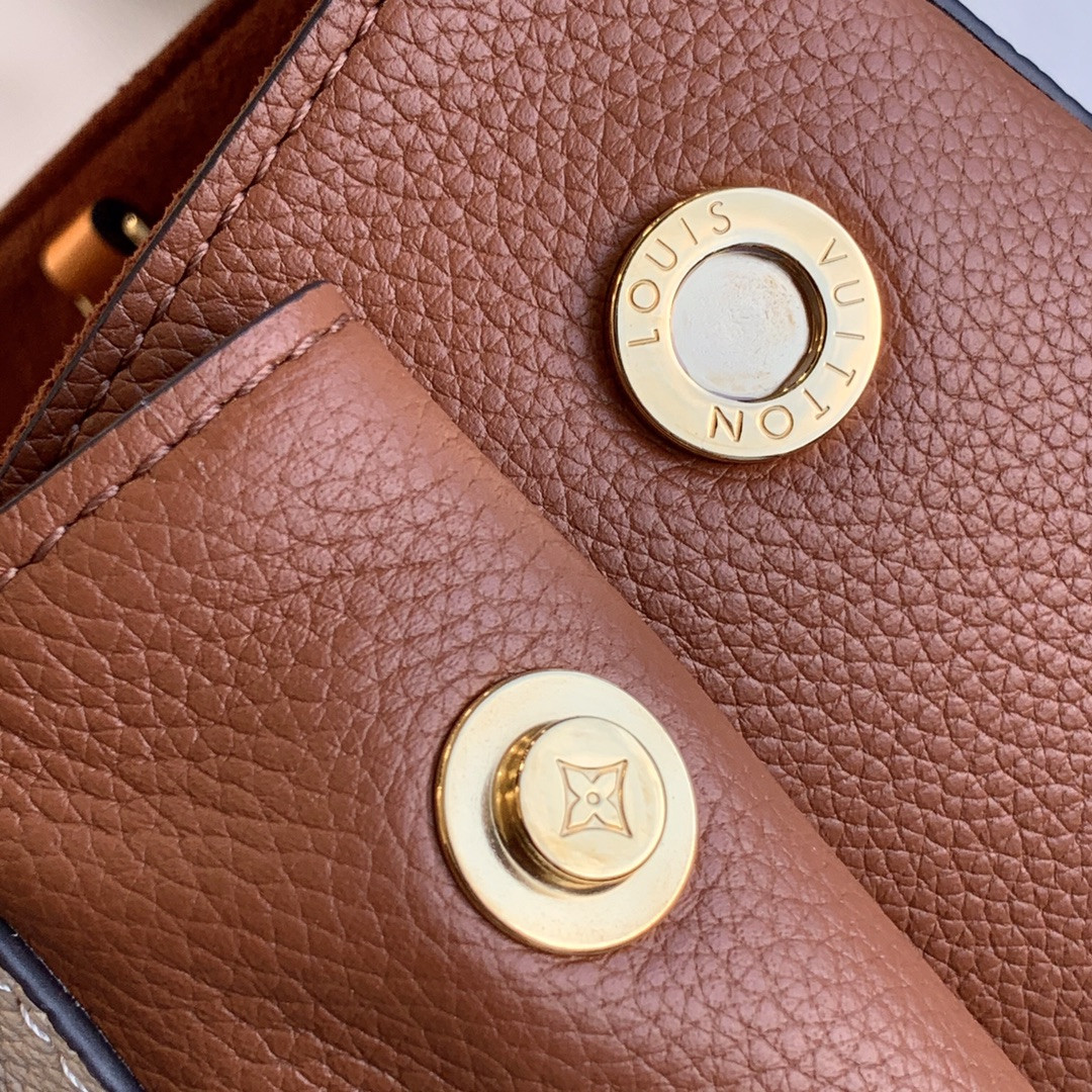 L0vis Vvtt0n Fold Tote Bag