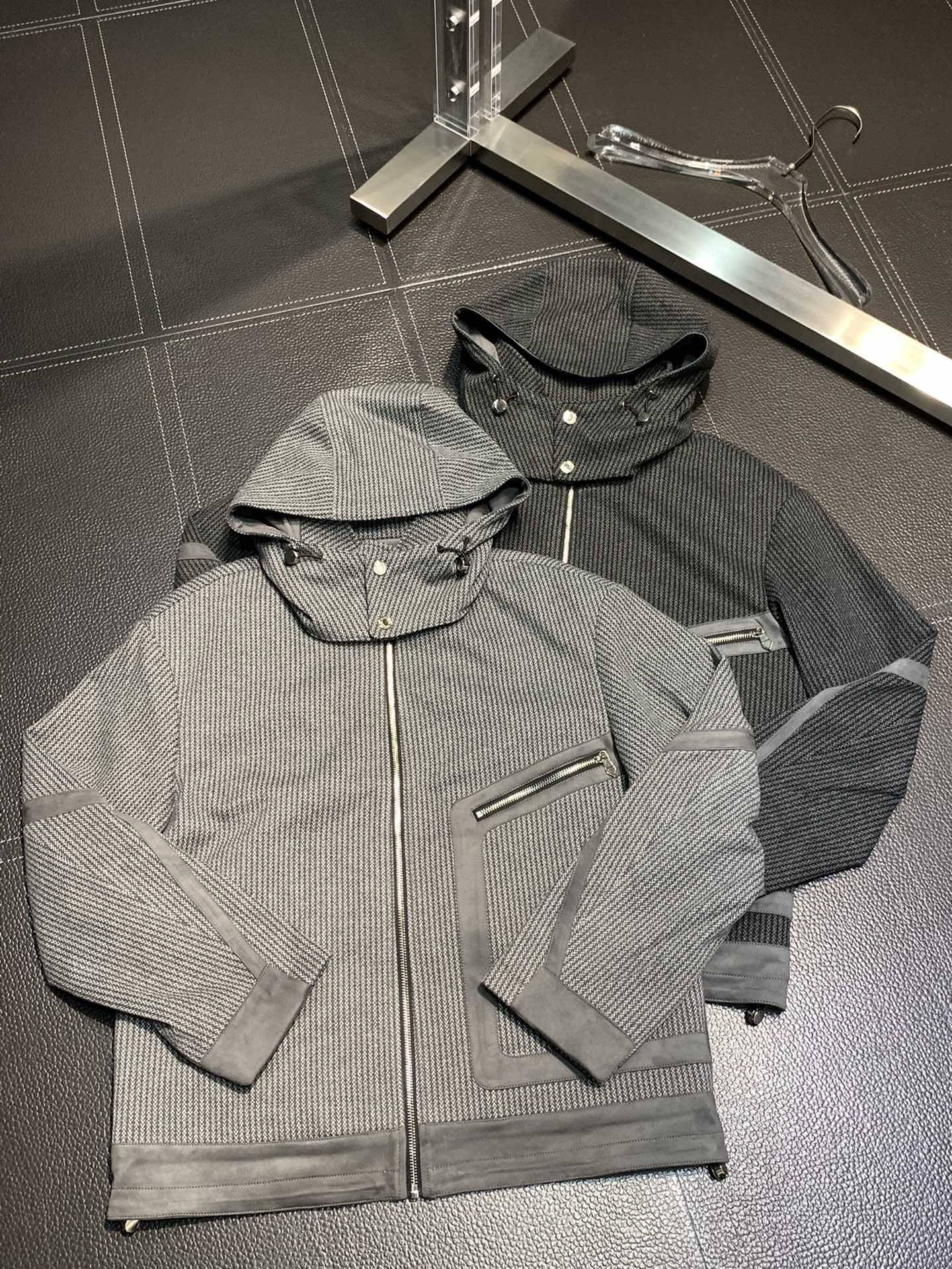 H**me5 hooded stand-collar knitted jacket