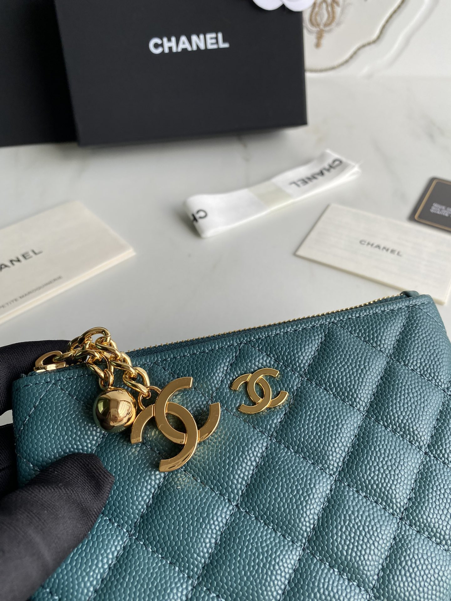 Chanle Zipped Wallet