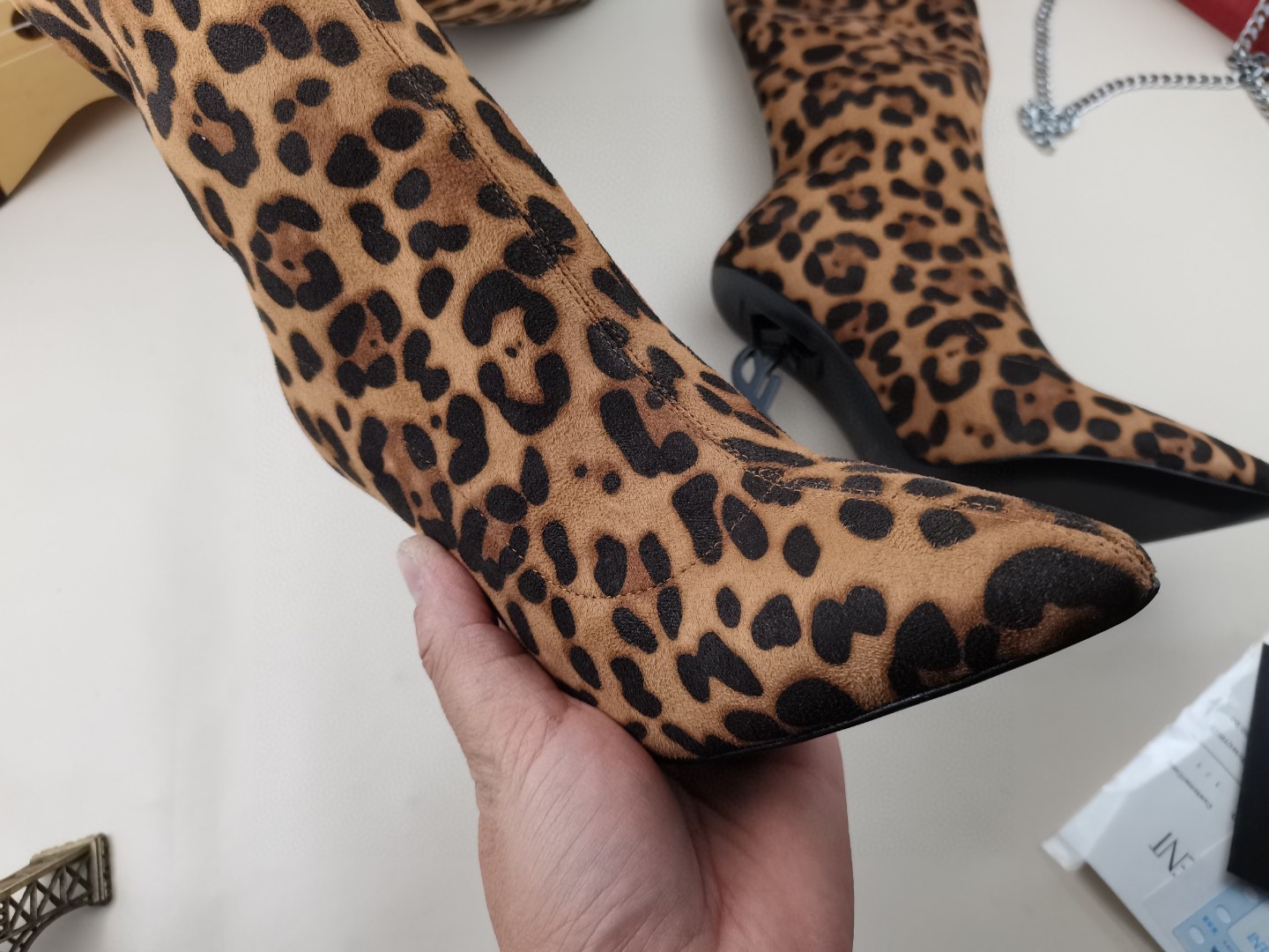 Y51 classic letter metal heel 22-inch boots, elastic boots Heel height: 10.5CM Size: 35-42 (41.42 custom-made, no return or exchange)