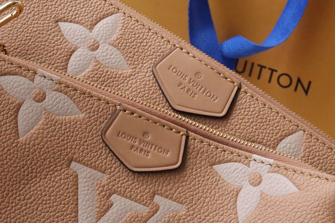 L0vis Vvtt0n Multi Pochette Accessories Bag