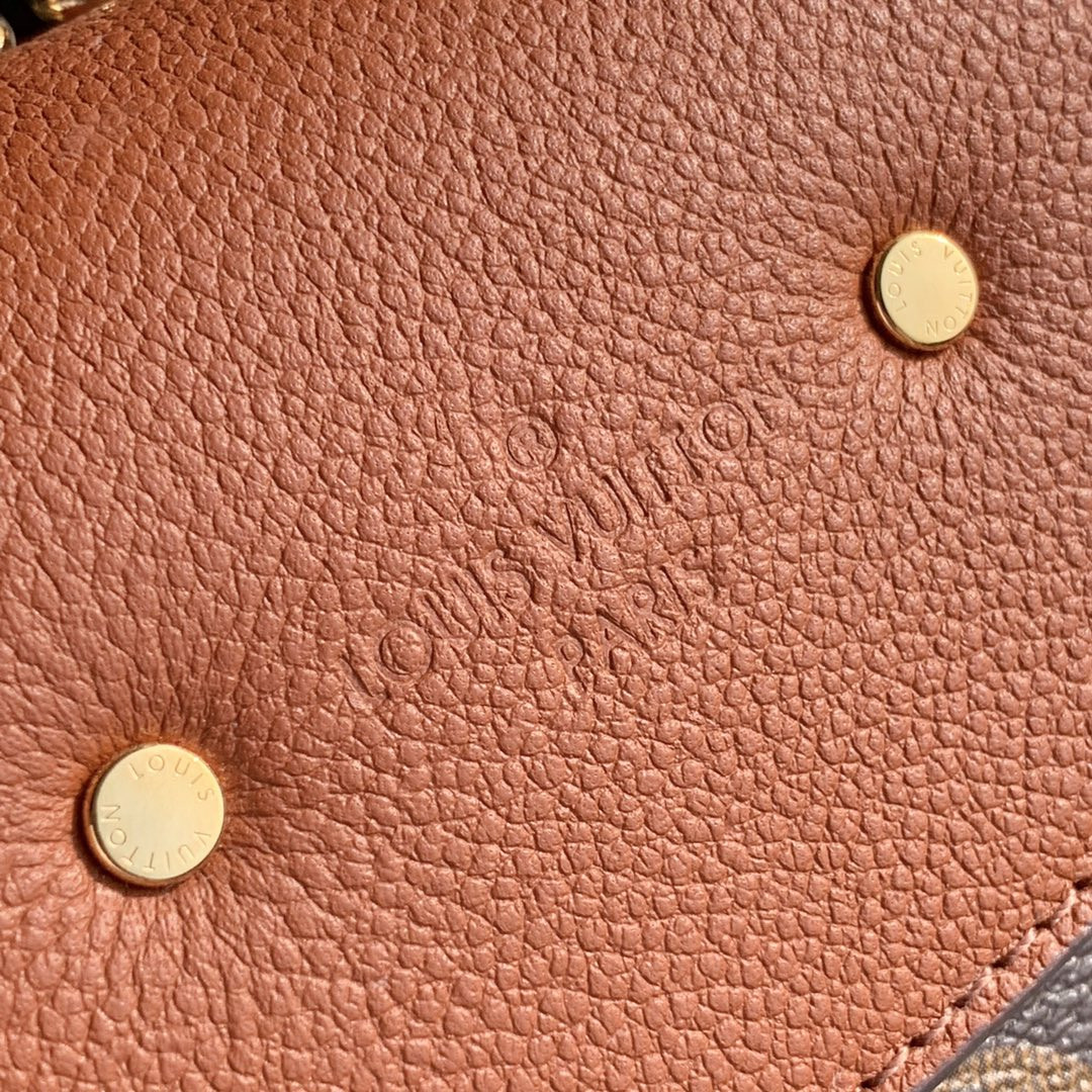 L0vis Vvtt0n Saint Placide Chain Bag