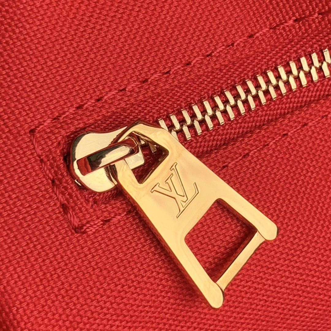 L0vis Vvtt0n Onthego Bag