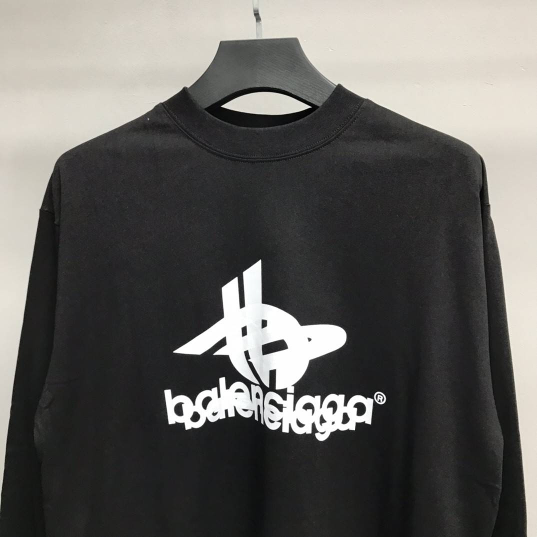 Ba1en*iaga lettered long sleeve T-shirt