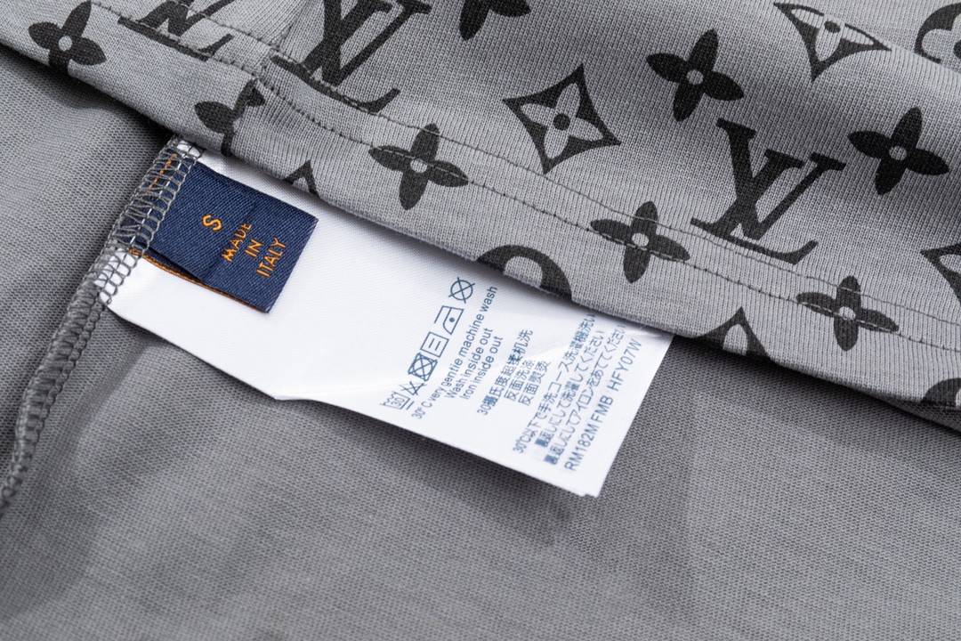 L0vis Vvtt0n 230,000 new T-shirts for spring and summer