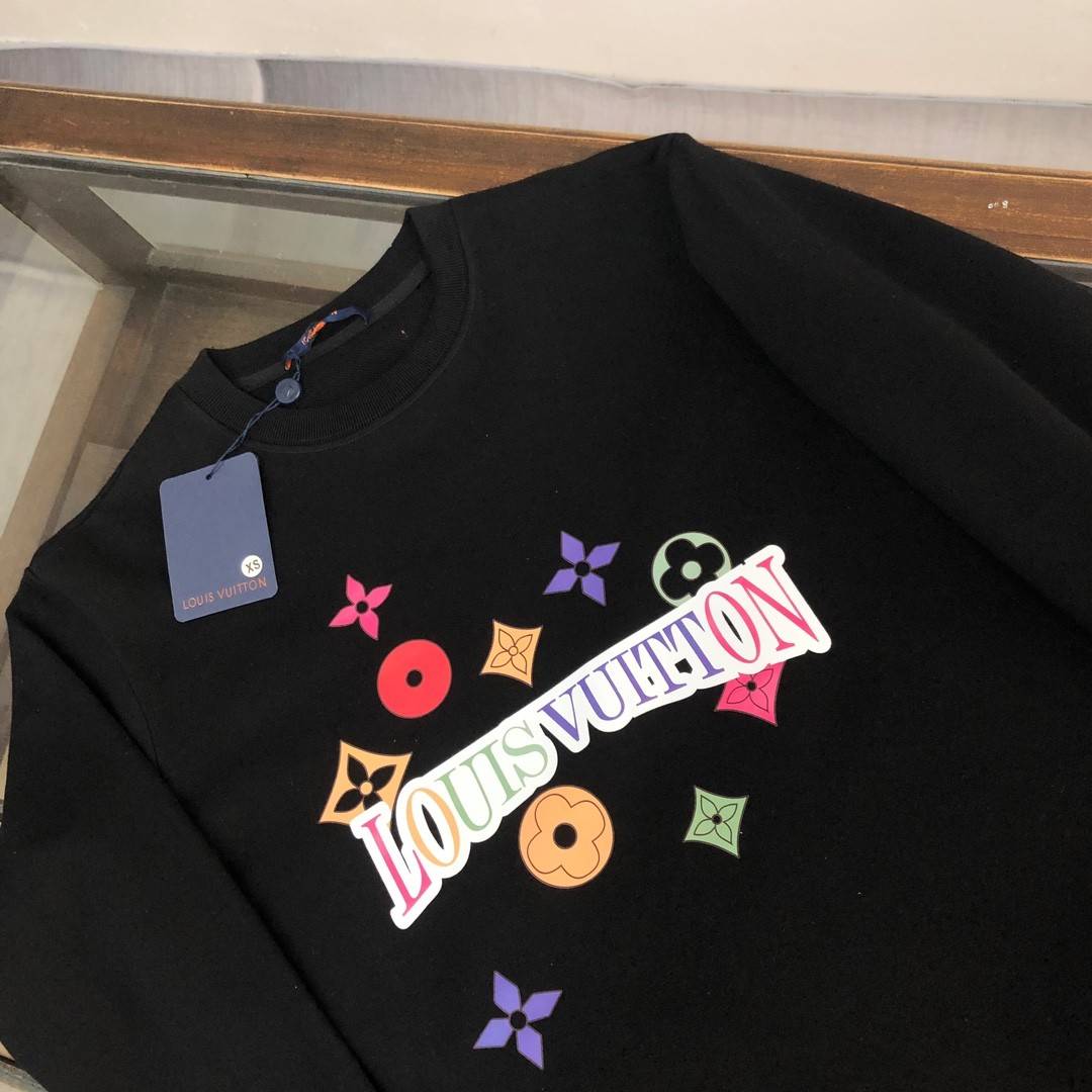 L0vis Vvtt0n 2023 new autumn and winter couples style round neck sweatshirt