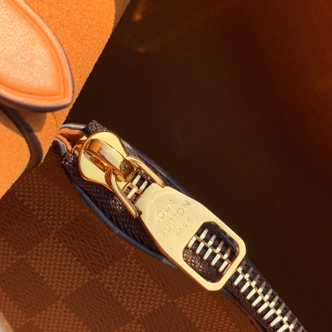 L0vis Vvtt0n Néonoé Bag