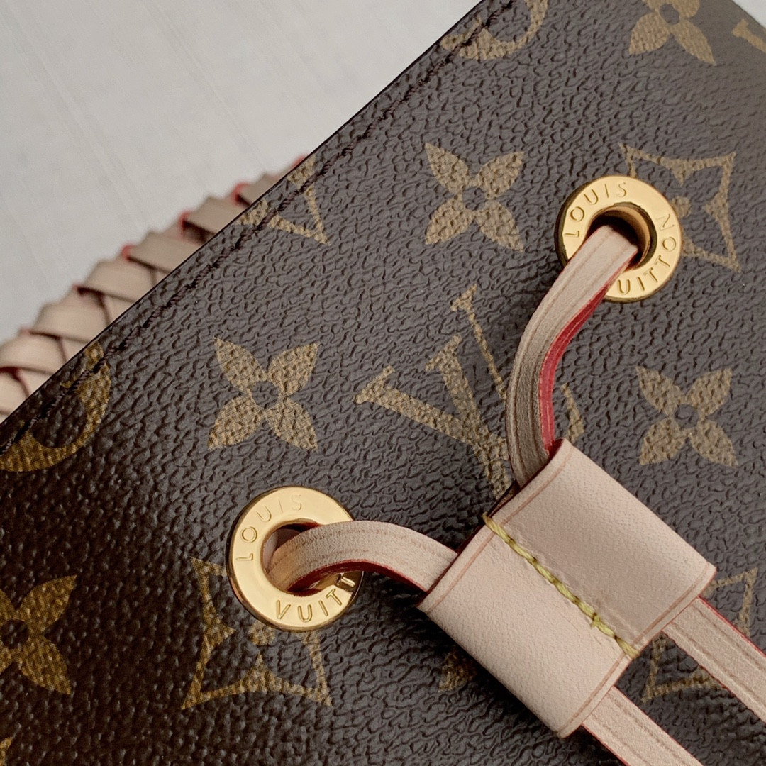 L0vis Vvtt0n Néonoé Bag