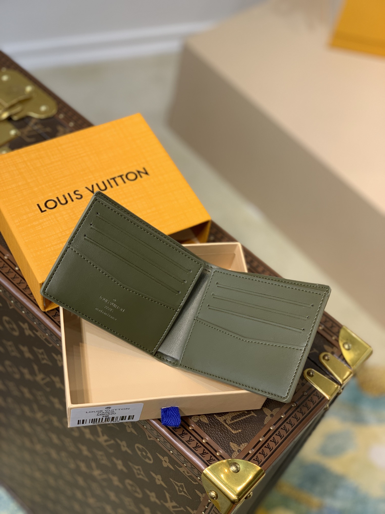 L0vis Vvtt0n Slender Bag