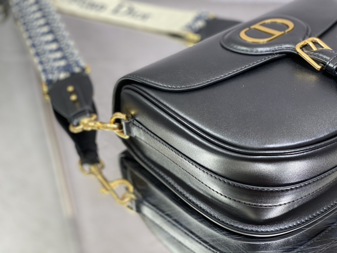 Large D10r Bobby Bag