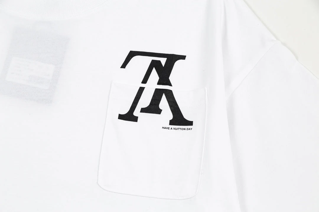 Pocket Reverse Letter Print  T Shirt