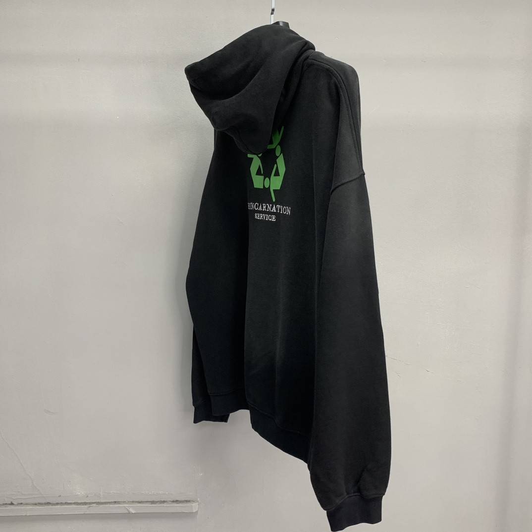 Ba1en*iaga lettered washed sweatshirt