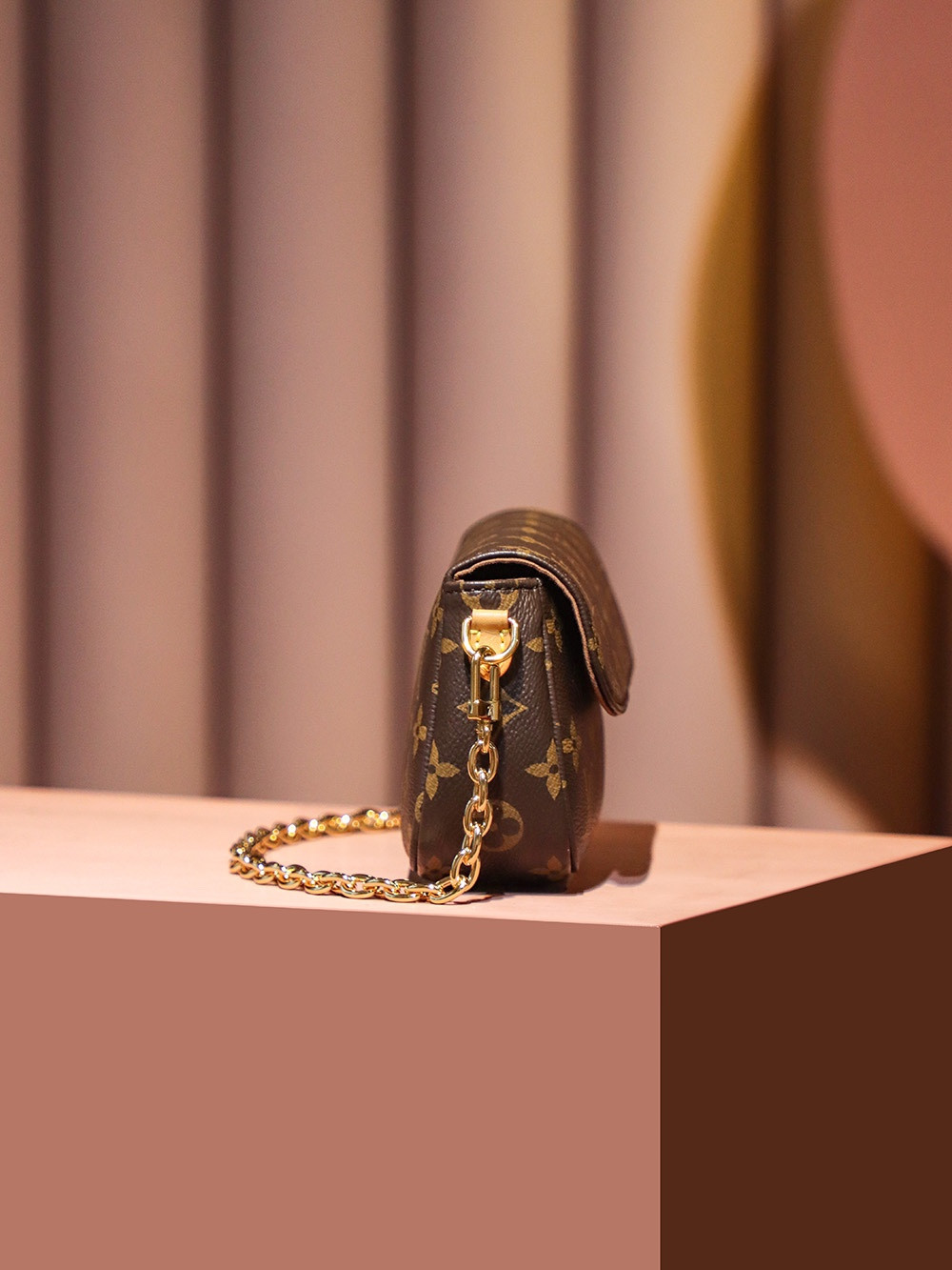 L0vis Vvtt0n Ivy Bag