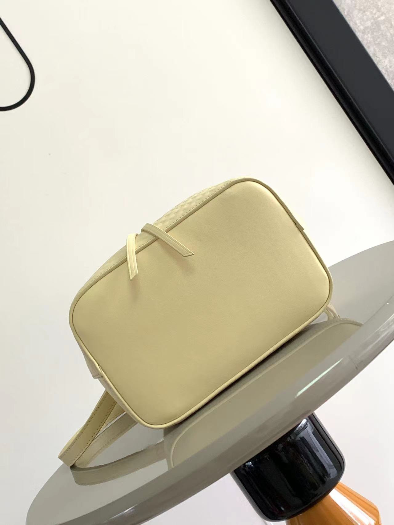 L0vis Vvtt0n Néonoé Bag