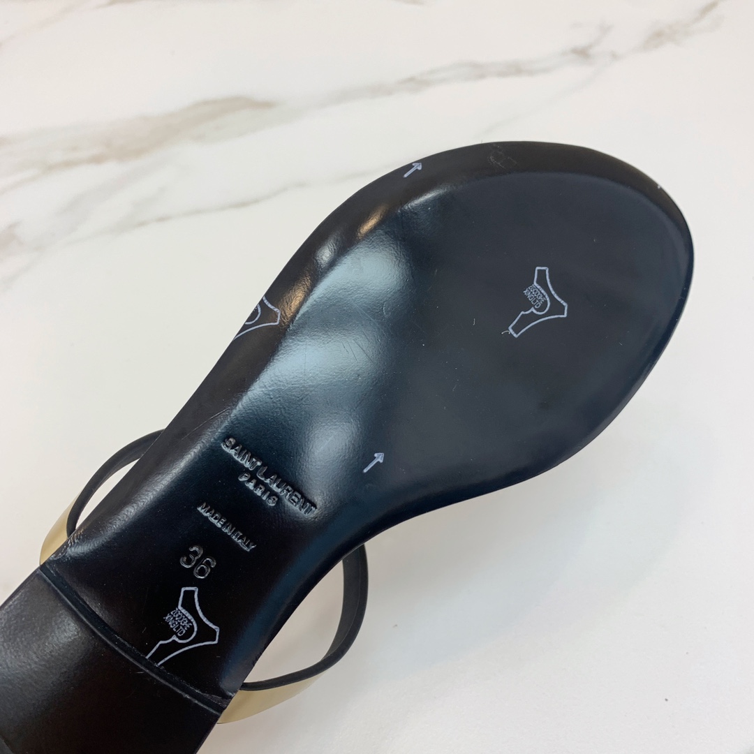 Y51 letter buckle flat slippers, size: 35-42 (40, 41, 42 are not refundable for custom orders)