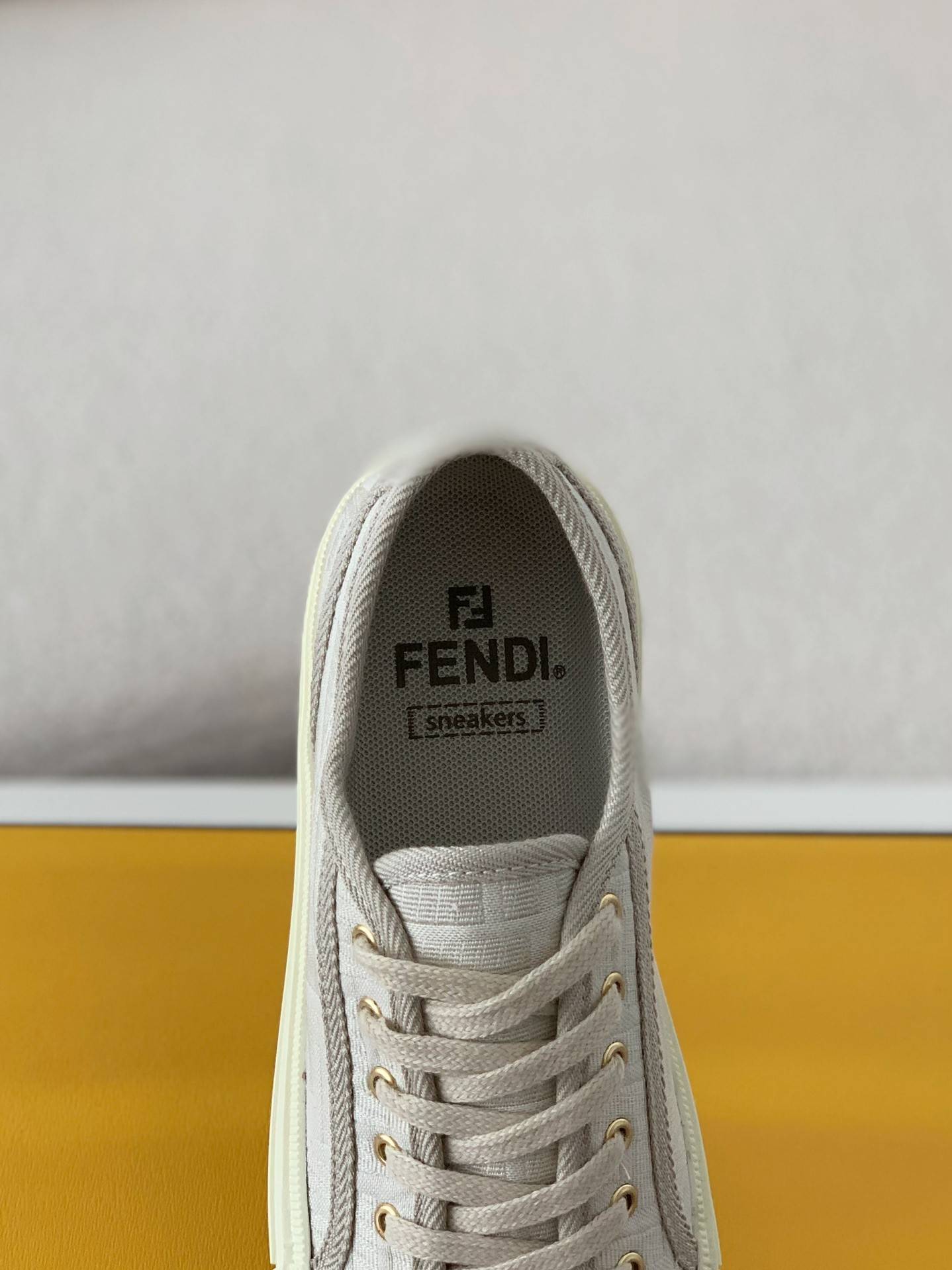F**di Canvas shoe Sneakers