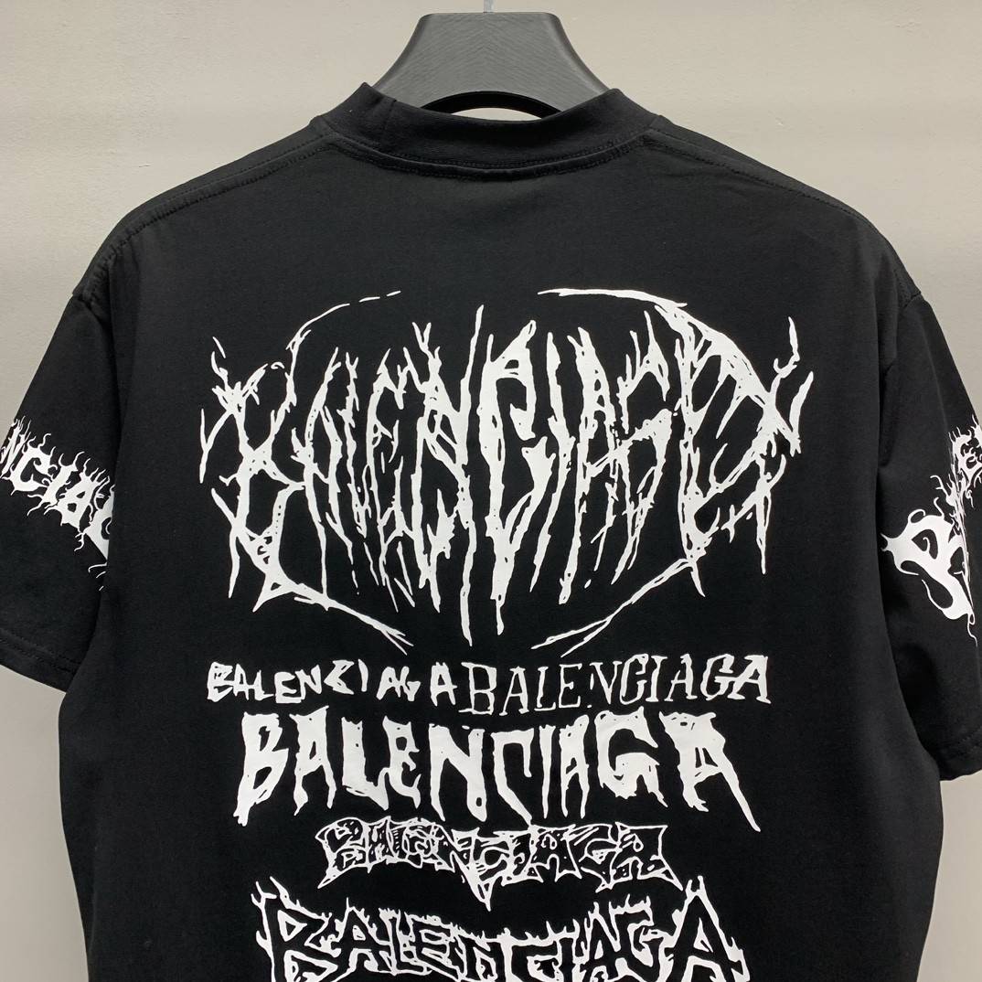 Ba1en*iaga doodle year of the Dragon Alphabet T-shirt