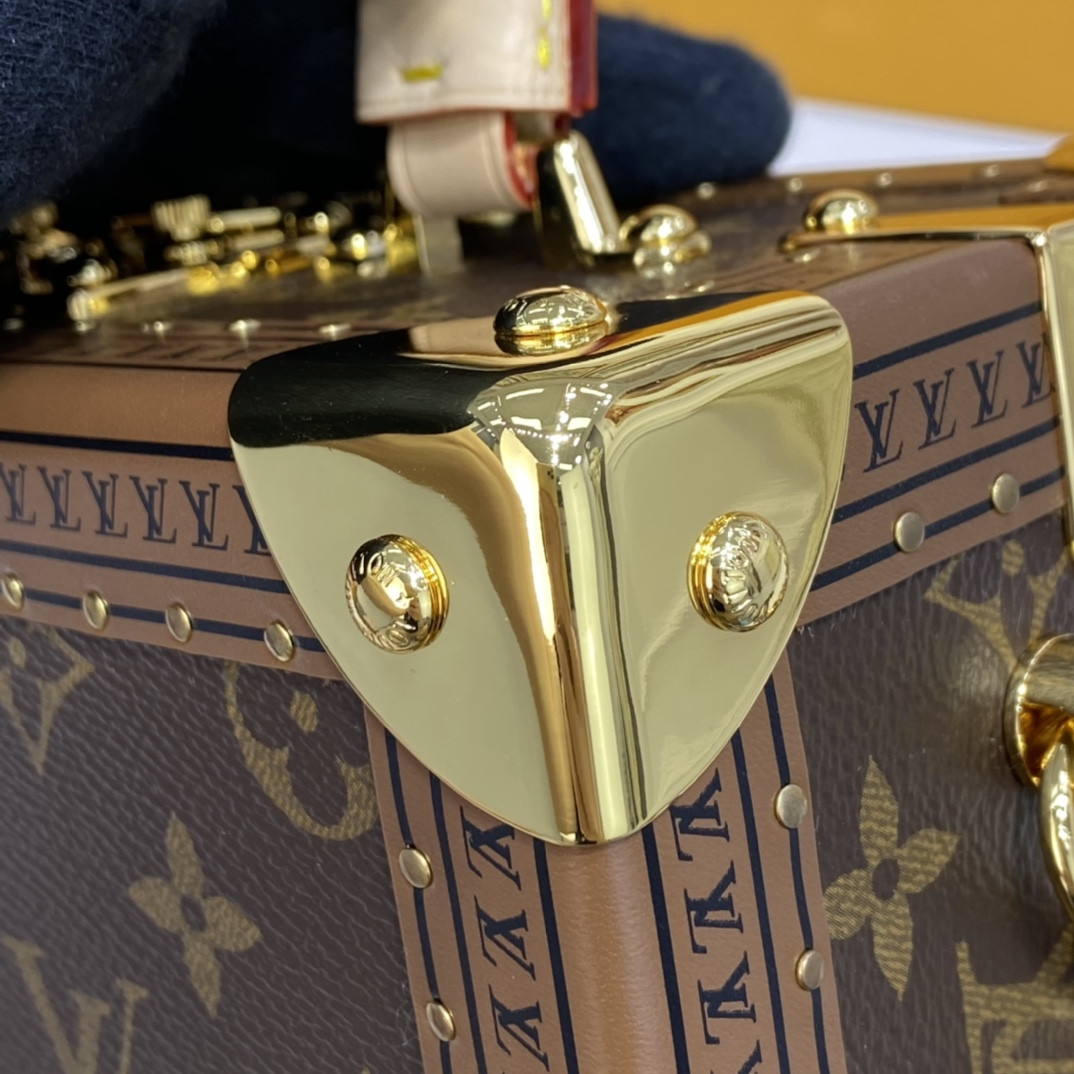 L0vis Vvtt0n Odéon Bag