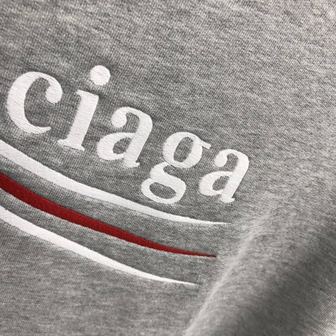 Ba1en*iaga Cola crew neck sweatshirt
