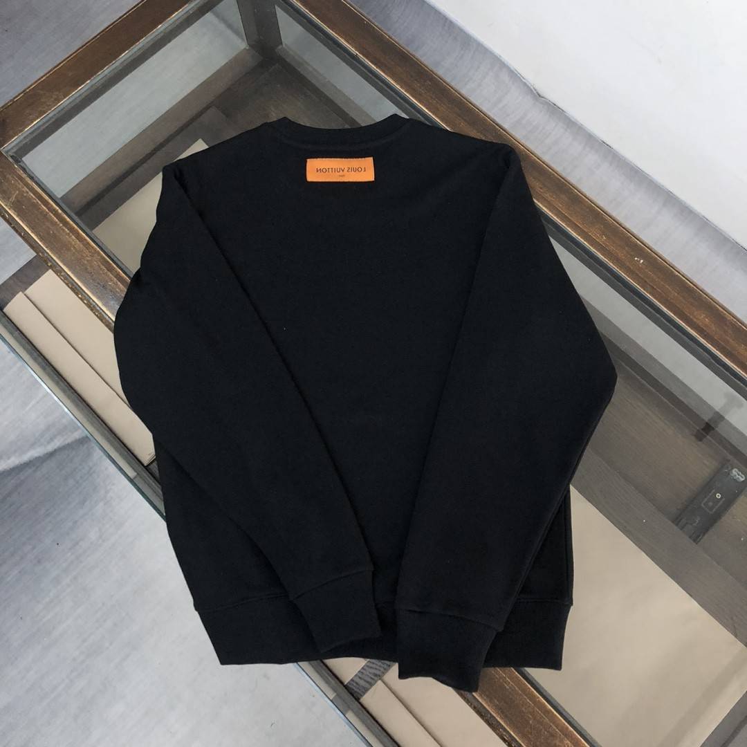 L0vis Vvtt0n 2023 new autumn and winter couples style round neck sweatshirt