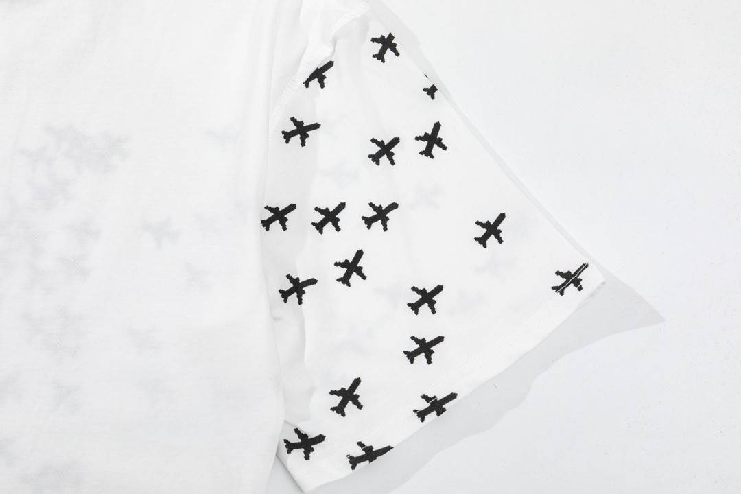 L0vis Vvtt0n 23ss small plane full print pattern gold classic T-shirt