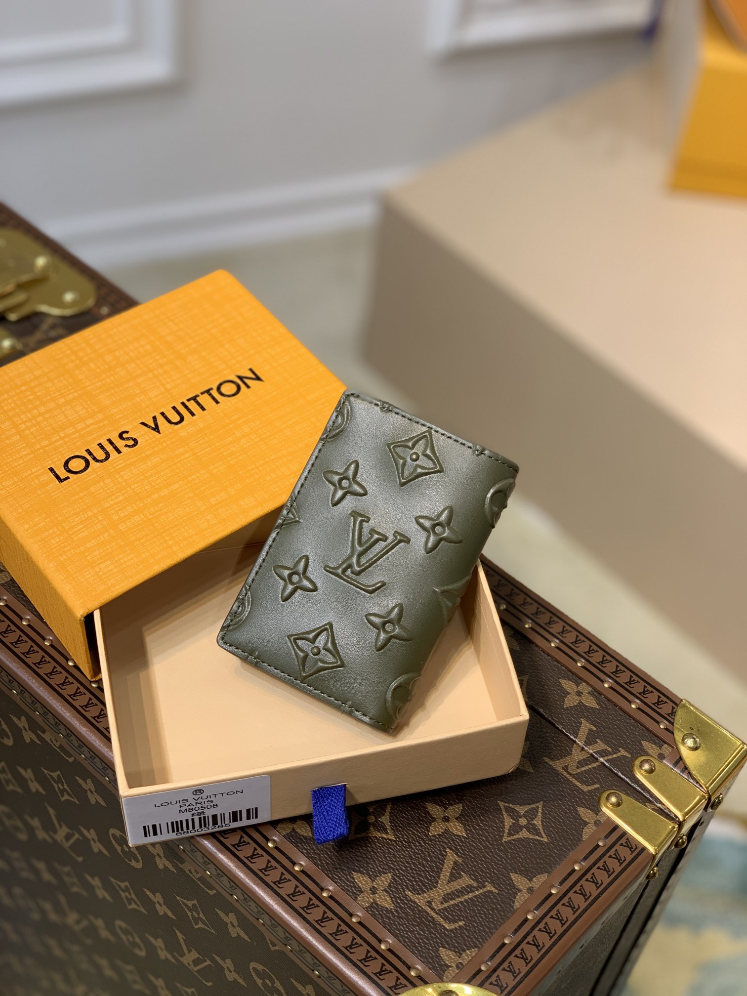 L0vis Vvtt0n Slender Bag