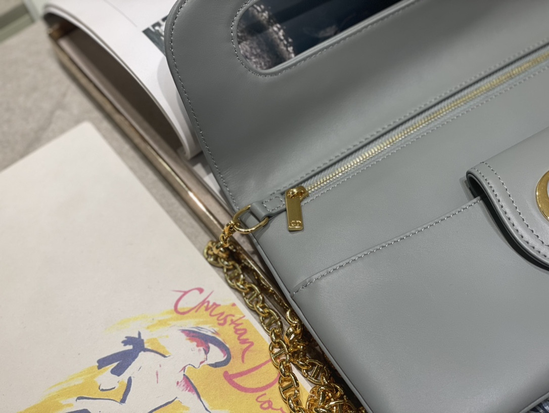 D10r Mini Travel Vanity