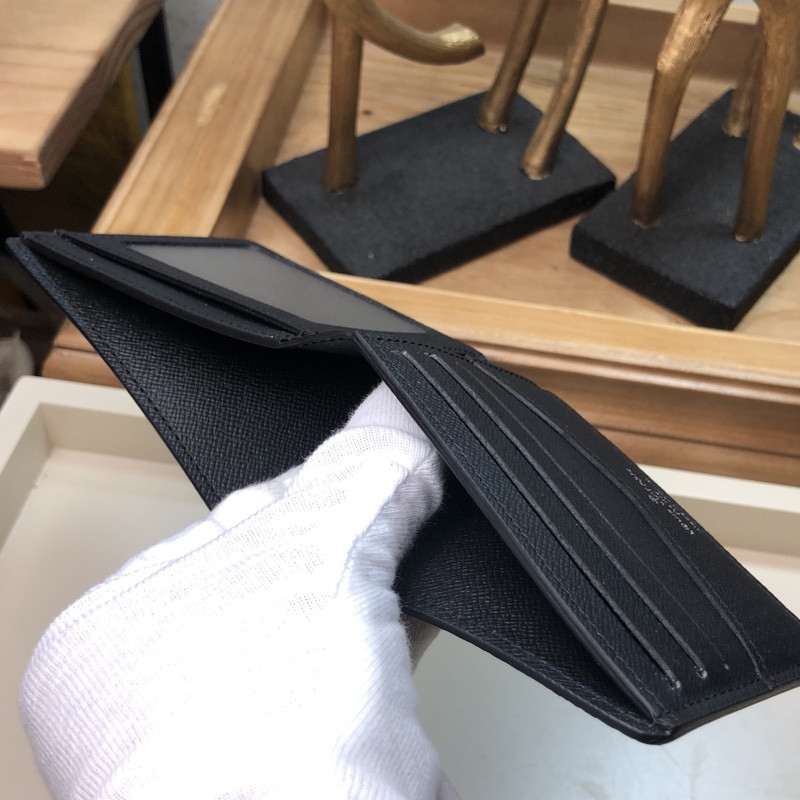 L0vis Vvtt0n Slender Id Bag