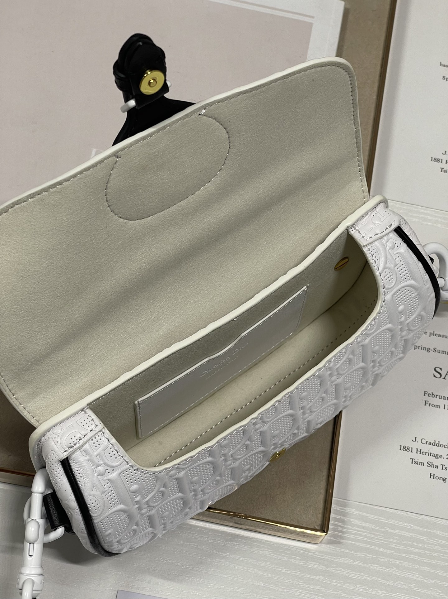 D10r Bobby East-west Bag