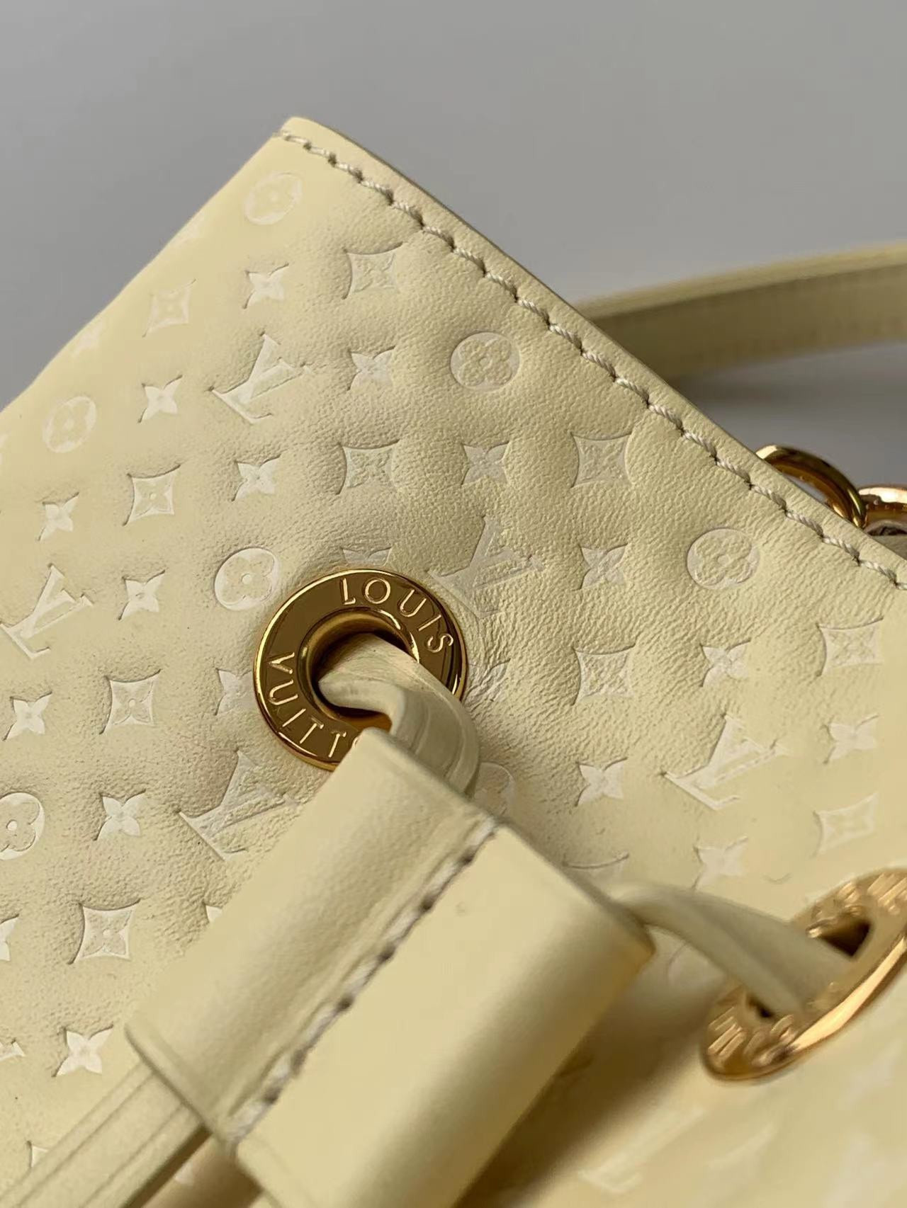 L0vis Vvtt0n Néonoé Bag