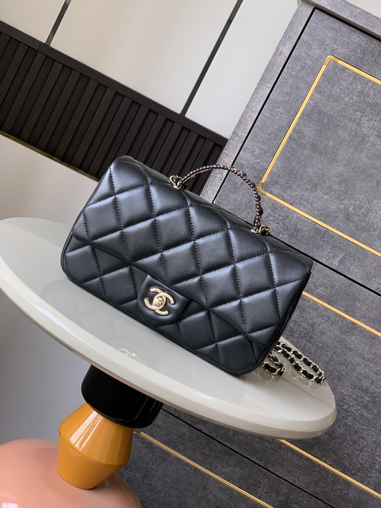 Ch**el 25p Classic Hand Bag With Gold Handware