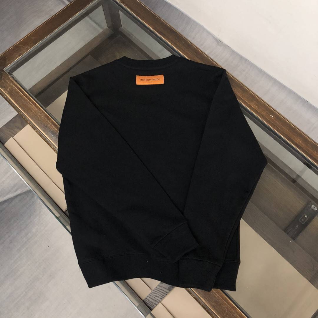 L0vis Vvtt0n 2023 new autumn and winter couples style round neck sweatshirt