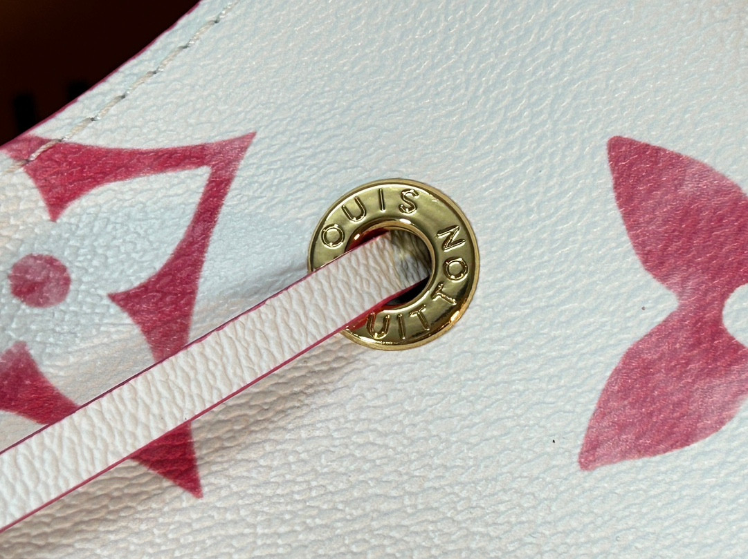 L0vis Vvtt0n Néonoé Bag