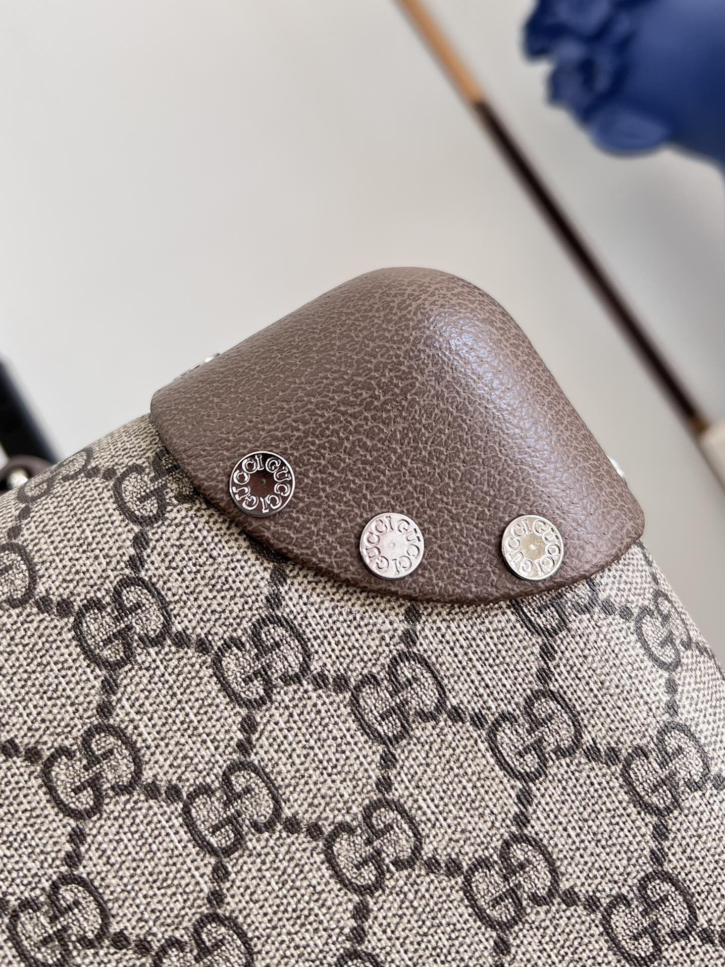 Gvc*1 suitcase/trolley case F901 retro size 20 inches