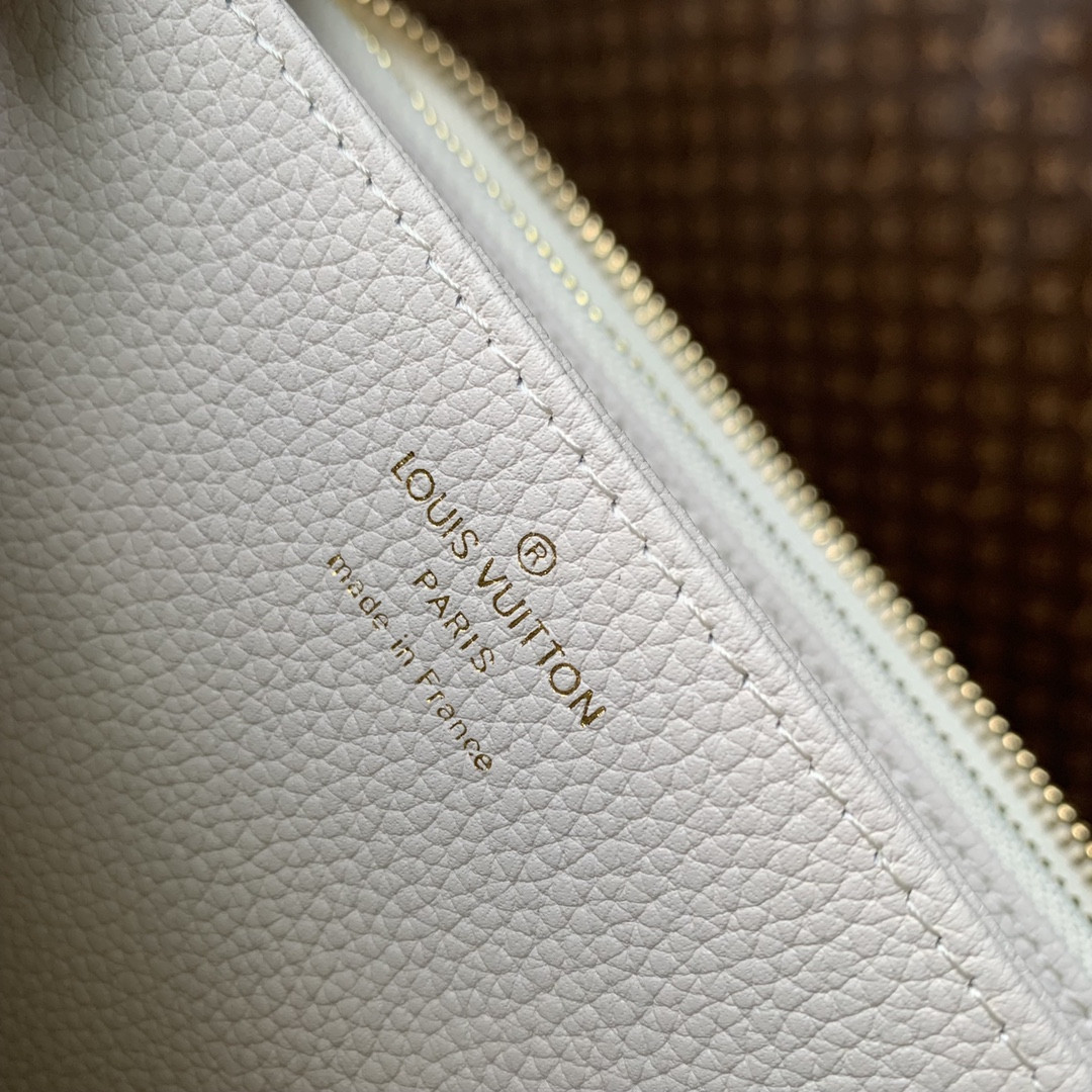 L0vis Vvtt0n Zippy Wallet Bag