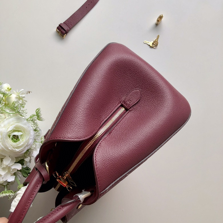 L0vis Vvtt0n Montaigne Bb Bag