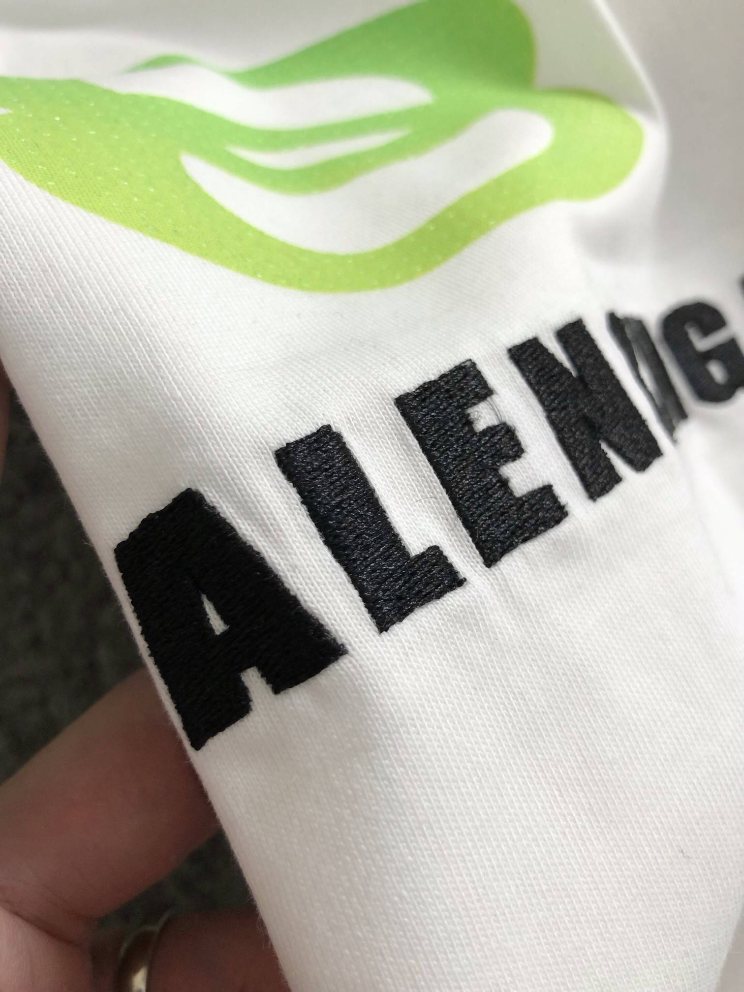 Ba1en*iaga Green laser logo embroidered T-SHIRT with letters