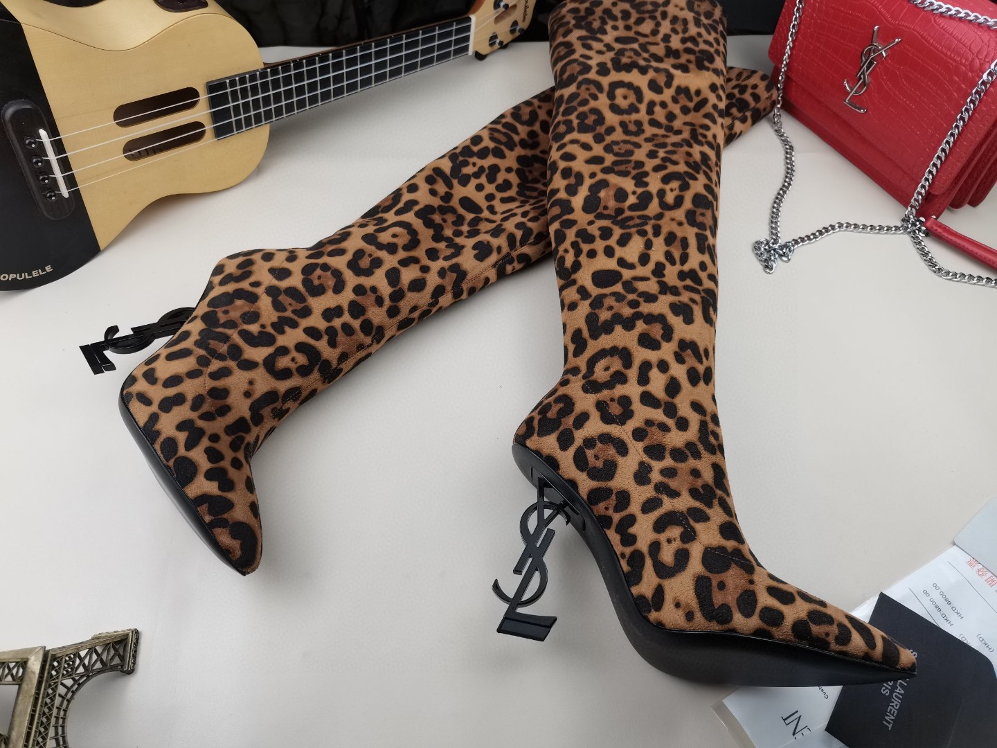 Y51 classic letter metal heel 22-inch boots, elastic boots Heel height: 10.5CM Size: 35-42 (41.42 custom-made, no return or exchange)