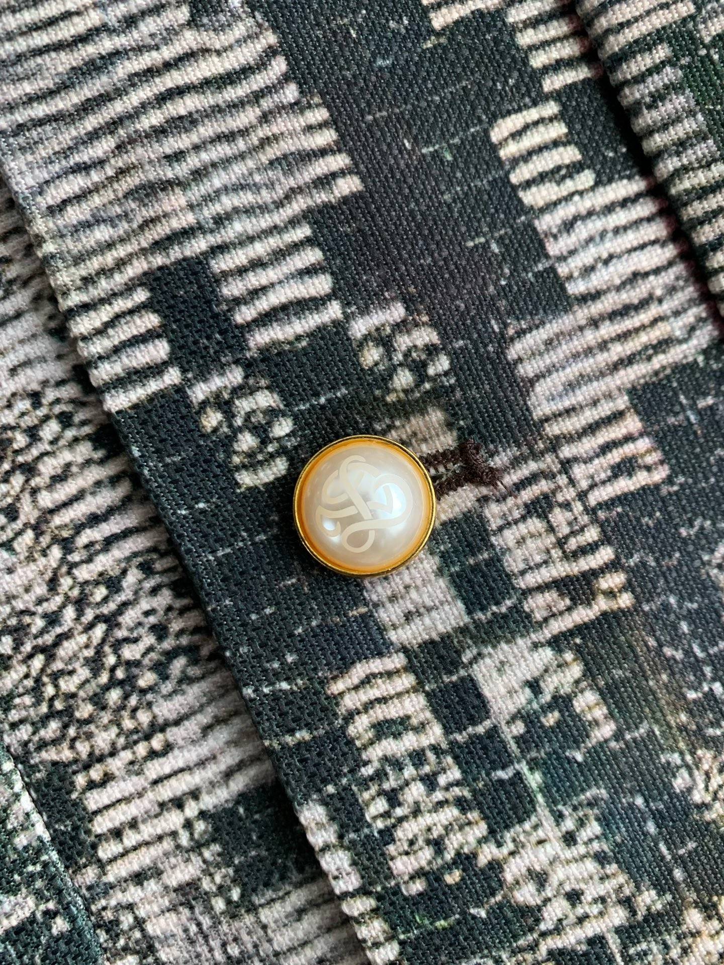 L0vis Vvtt0n  Jackets