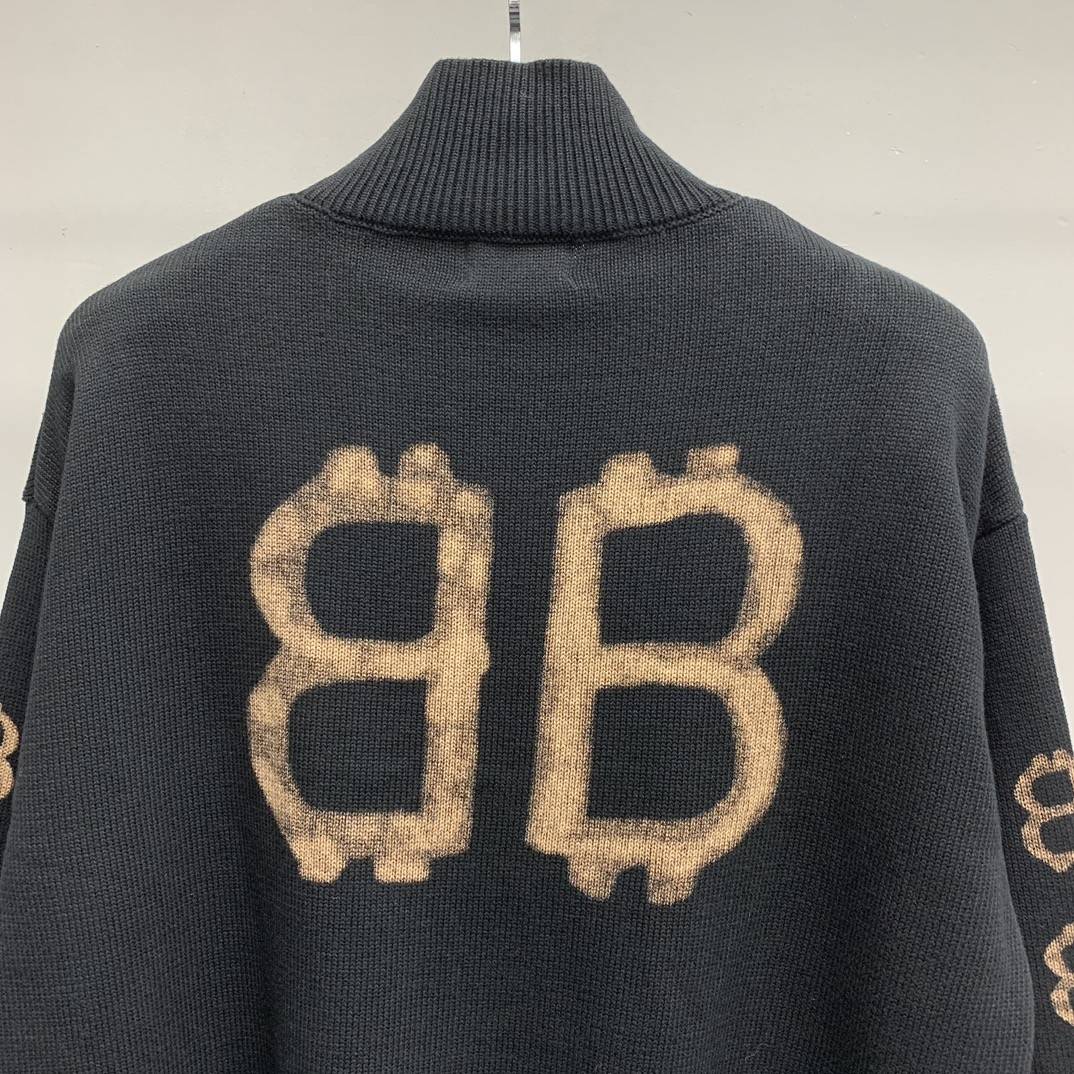 Ba1en*iaga Bitcoin turtleneck sweater