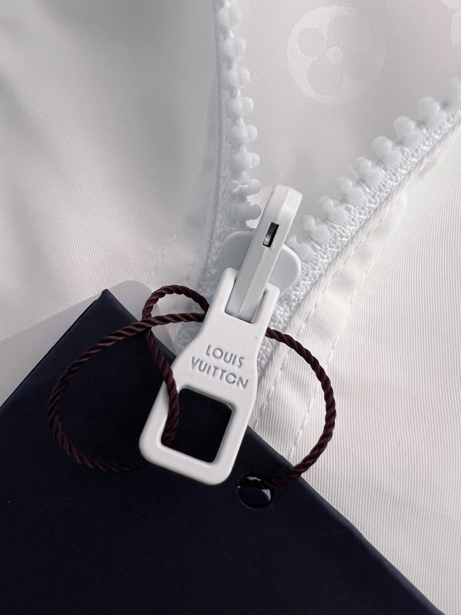 L0vis Vvtt0n 24 new double-sided printed Presbyterian jacket