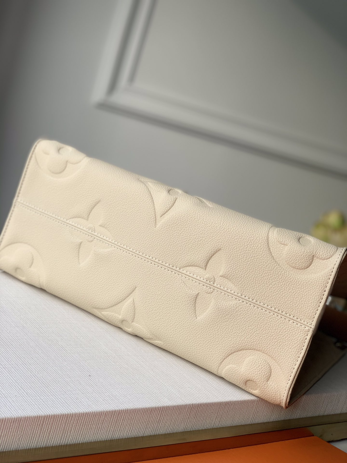 L0vis Vvtt0n Onthego Bag