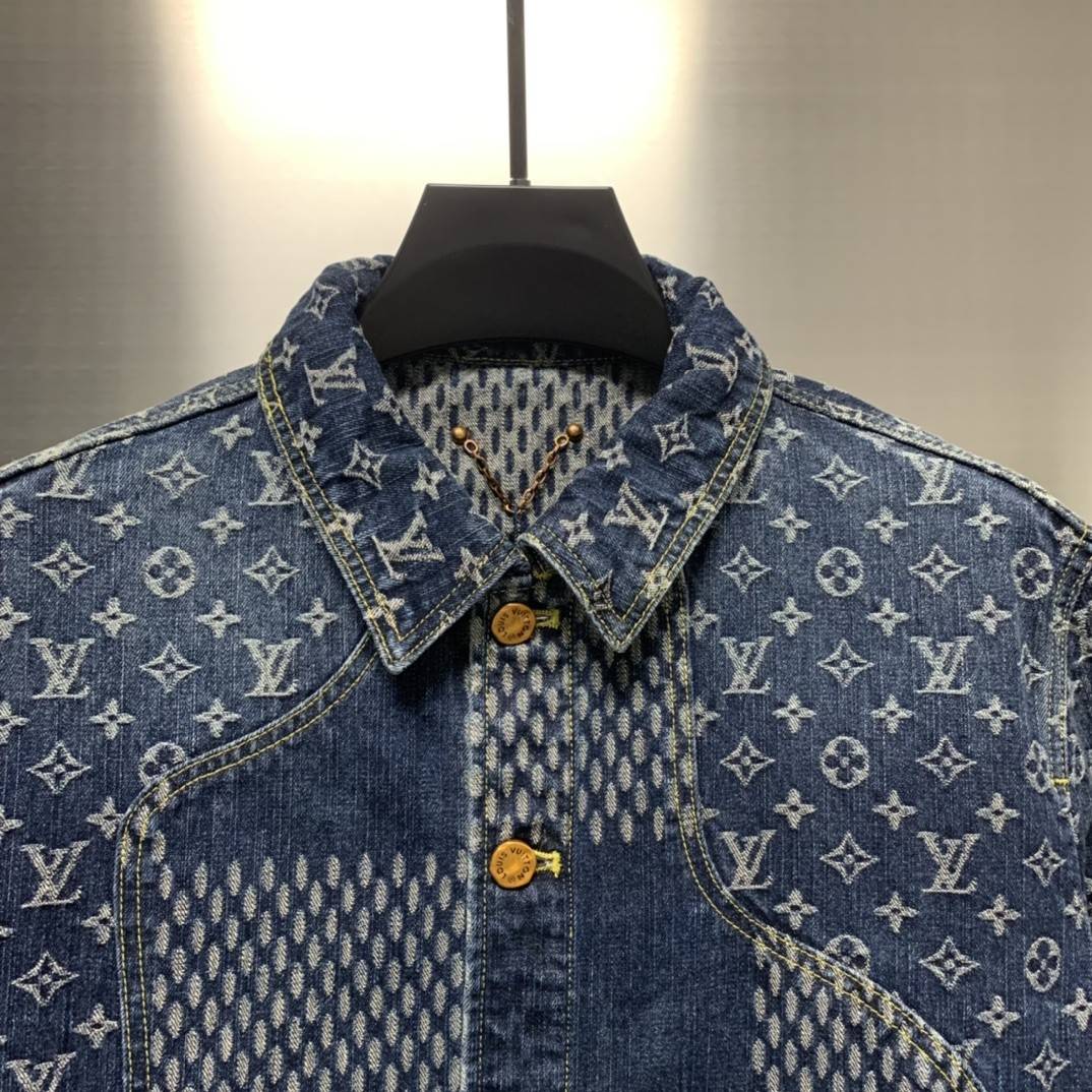 L0vis Vvtt0n Classic Logo printed all over patchwork denim jacket